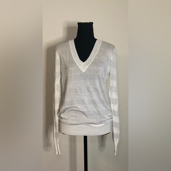 MNG Suit- Long sleeve white and gray sweater blouse
Size medium - Picture 1 of 5